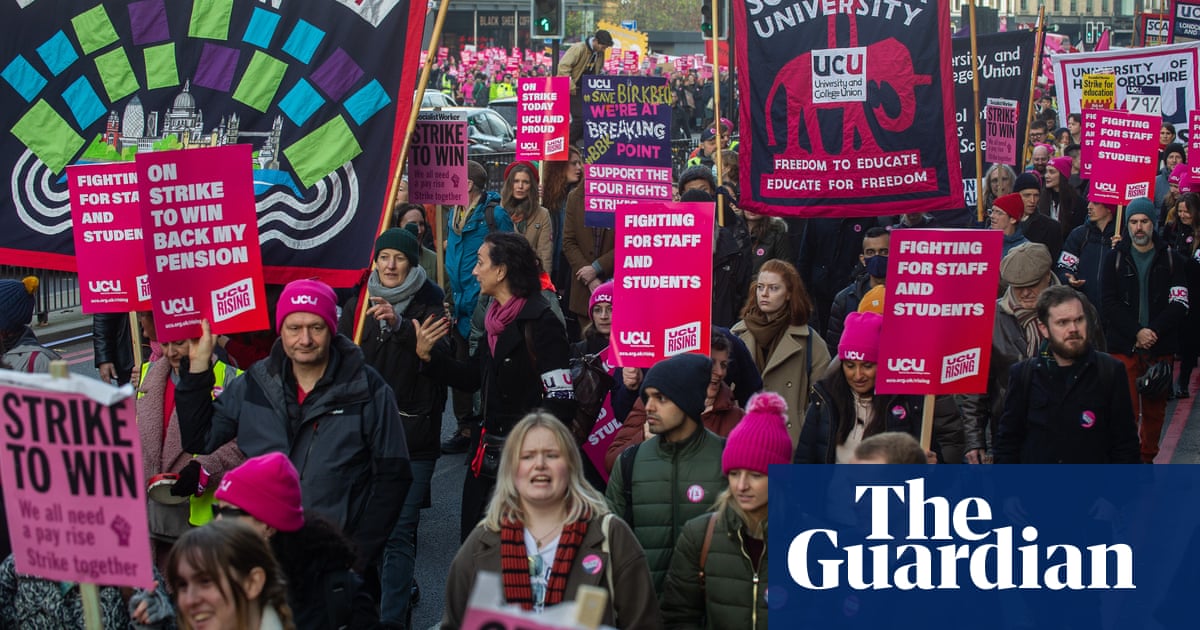 University staff union backs away from UK-wide strikes as support wanes