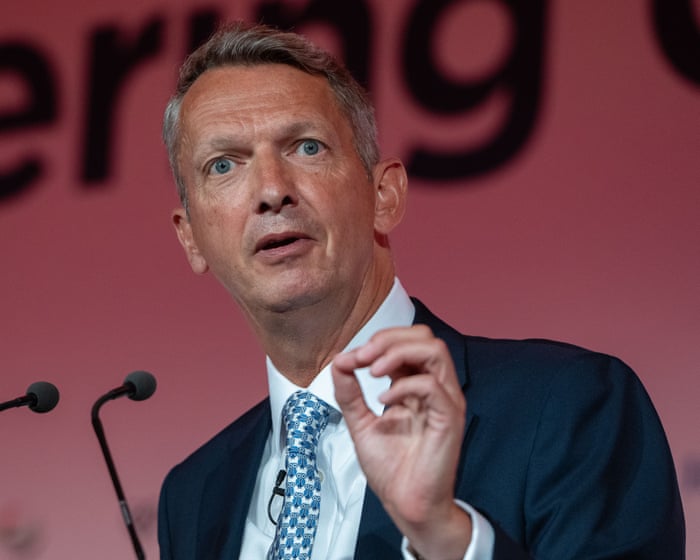 Make pension tax relief only available to savers prepared to invest in UK, Andy Haldane says