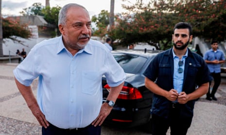 Avigdor Lieberman (left), leader of the right Yisrael Beiteinu party, has emerged as something of a kingmaker in this week’s election
