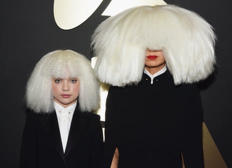 Dancer Maddie Ziegler and singer-songwriter Sia at the Grammy awards in 2015.