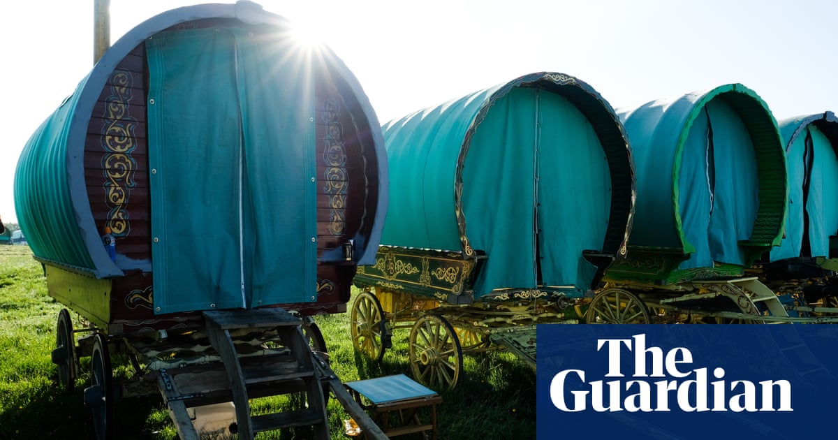 Travellers’ challenge to ban on camping on public land upheld | World news | The Guardian