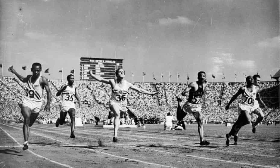 Harrison Dillard (left) wins the men’s 100m final at the 1948 London Olympics, with Barney Ewell (No 70) in second and Lloyd LaBeach (No 57) in third.