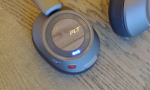 Plantronics BackBeat Pro 2 review - battery meter