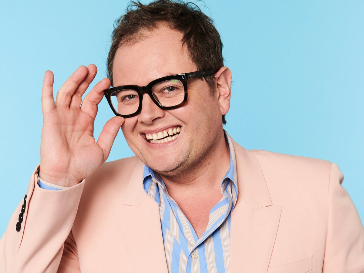 Alan Carr Review Saucy Riffs And Showbiz Tales Comedy The Guardian