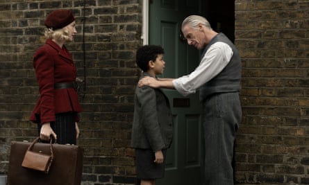 Saoirse Ronan, Elliott Heffernan and Paul Weller in Blitz
