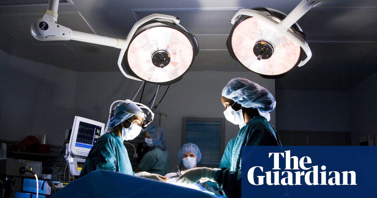 Austrian surgeon fined EUR2,700 for amputating wrong leg | Austria | The Guardian