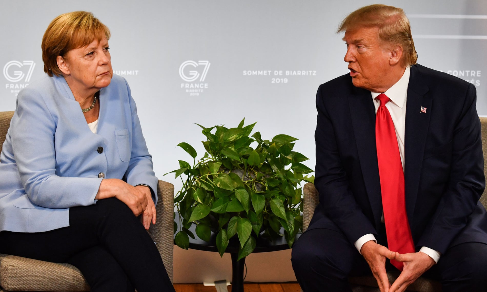 ANGELA MERKEL mistook Hitler-praising felon Donald Trump for “someone completely normal” — but quickly learned of his “soft spot for authoritarians and tyrants” ๐จ