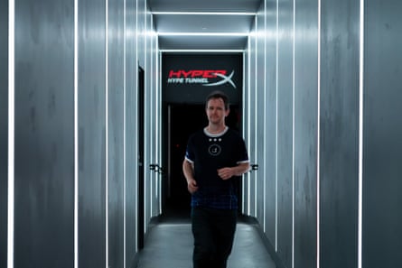 Diarmuid walking down the 'hype tunnel' at the Excel World Championship.