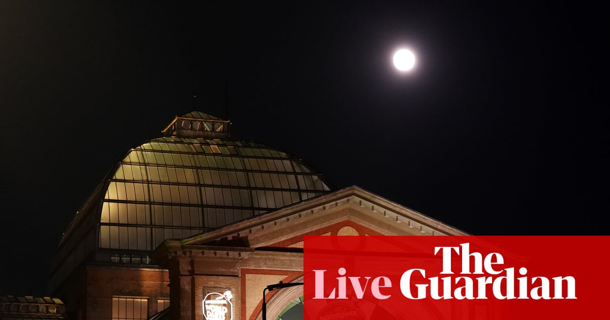 PDC World Championship darts semi-finals: Littler v Searle, Van Veen v Anderson – live