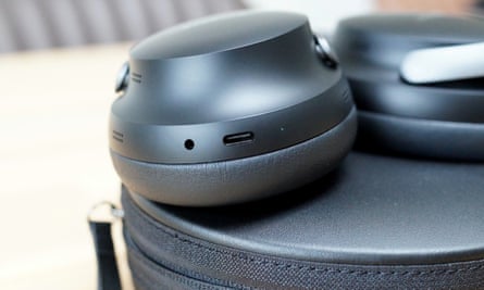 Bose QuietComfort Ultra headphones USB-C and headphones sockets.