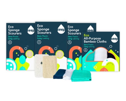 Set of assorted sponge scourers and bamboo clothes