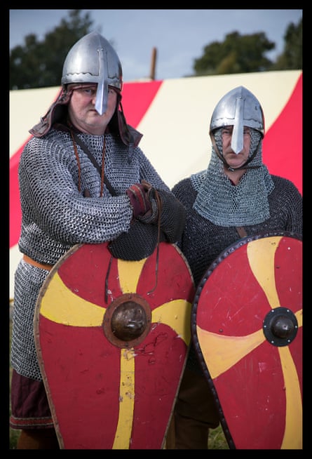Battle of Hastings revisited: hundreds re-enact conflict of 1066 ...