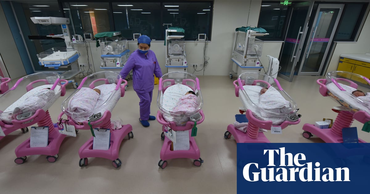 Chinese government attempts to boost birth rate with new policies