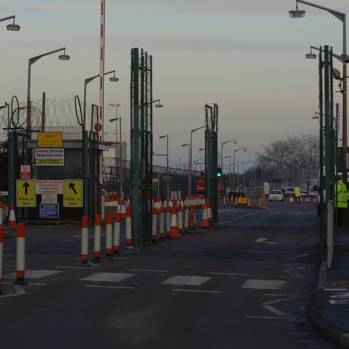 Uk Nuclear Weapons Convoys Have Had 180 Mishaps In 16 Years Uk