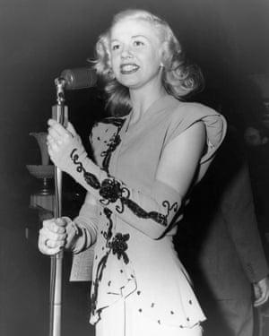 Doris Day singing circa 1939