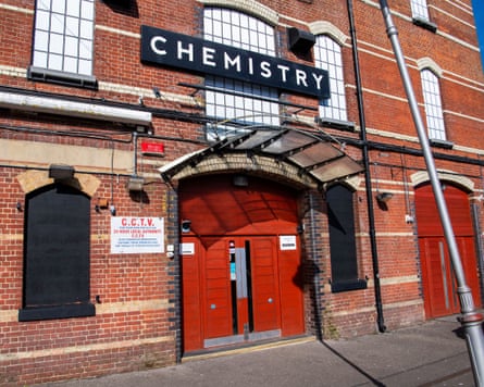 Club Chemistry entrance