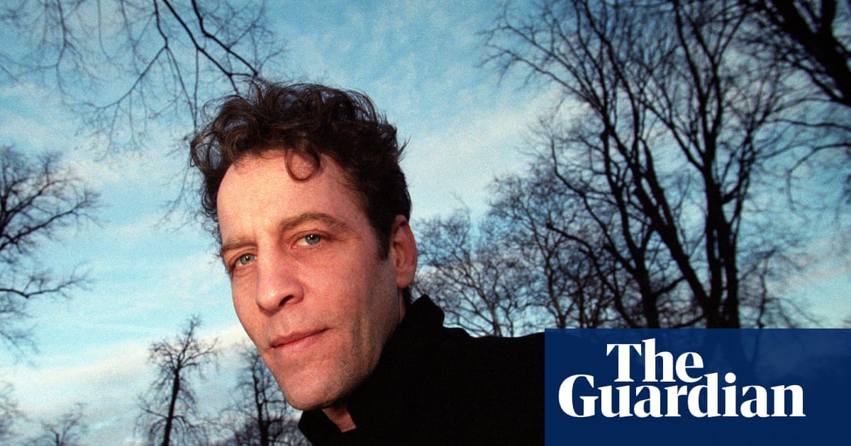 ‘He buckled. I could hear his bass ringing out ...’ The luminous rise and tragic end of US alt heroes Morphine