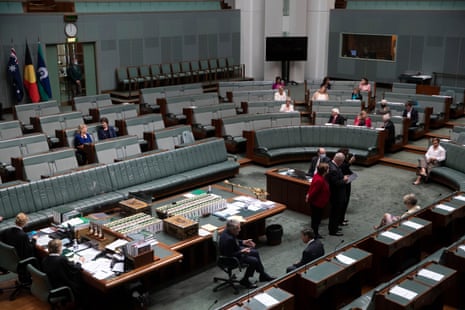 The teals, other independents and Greens crossbench MPs and the Liberal member for Bass, Bridget Archer, vote together on amendments to the national anti-corruption commission bill.