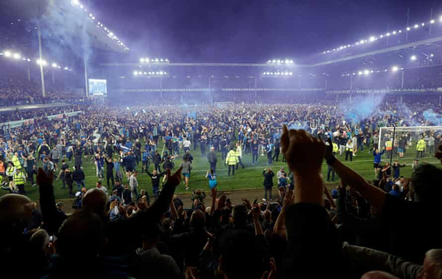 Surreal scenes at Goodison Park.