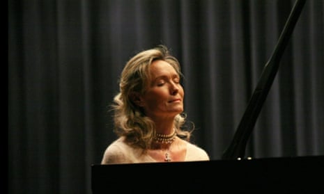 Pianist Elizabeth Sombart.