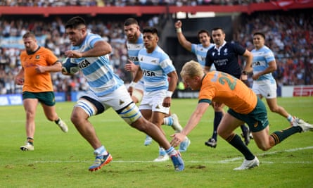 Argentina’s Joaquín Oviedo bursts clear for a try in the pummelling of Australia earlier this month