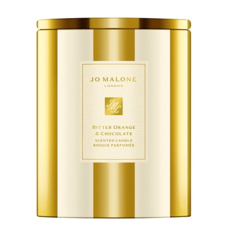 Round candle in gold box