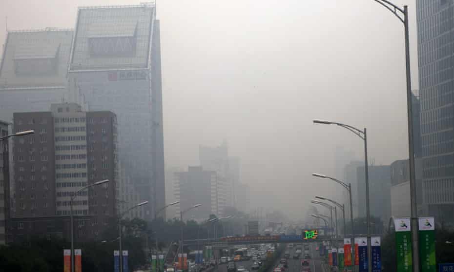 Heavy smog in Beijing on September 22. Urban smogs contributed to an estimatee 670,000 deaths in 2012.