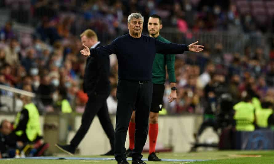 Mircea Lucescu reacts during the Champions League match between FC Barcelona and Dynamo Kyiv last October.