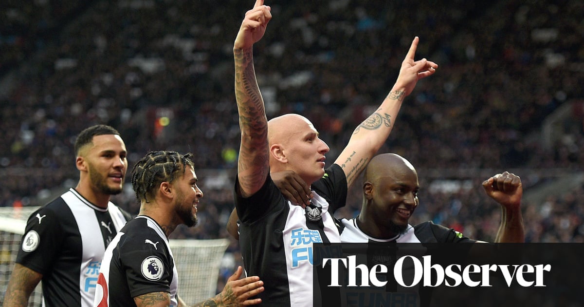 West Ham’s late rally fails to save them from defeat to Newcastle United