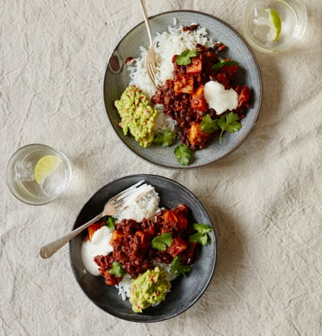 Thomasina Miers' recipe for vegetarian chilli with roasted squash