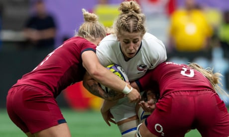 England celebrate Bo Westcombe-Evans’s try against USA