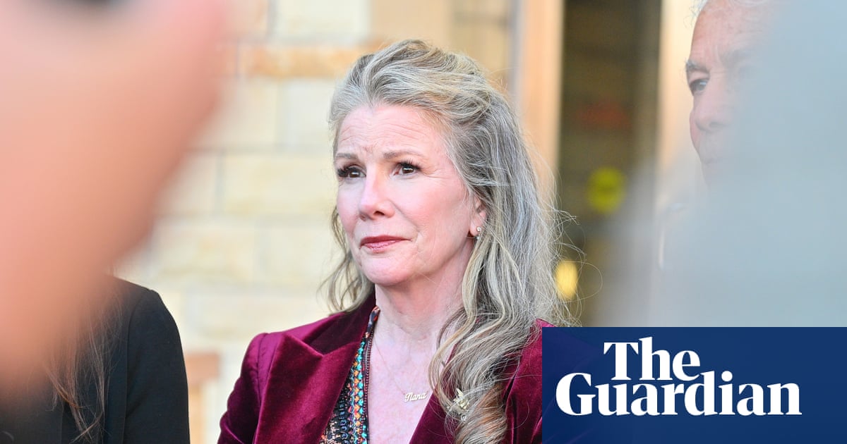 Melissa Gilbert Sticking Beside Her Man Busfield After Child Abuse Claims: Is She Really 'Bout It?