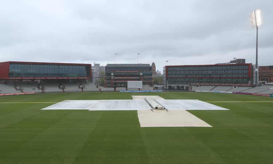 Old Trafford under the covers