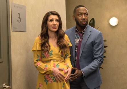 Aly (Nasim Pedrad) and Lamorne Morris (Winston Bishop) in New Girl