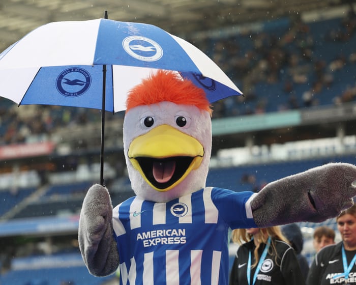 Brighton v Tottenham, Wolves v Leeds in Premier League and more: football – live