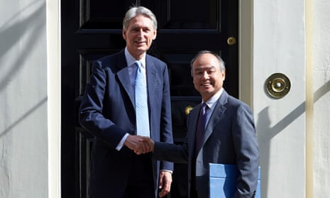 Philip Hammond and Masayoshi Son outside No 11 Downing Street