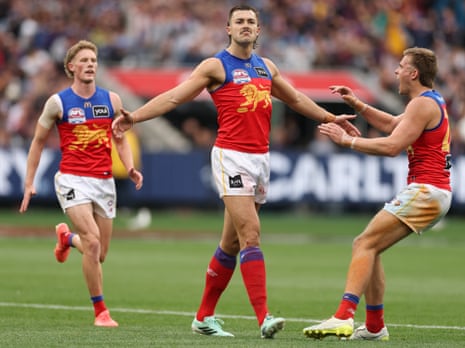 Sam Draper launches a long bomb from outside the 50-metre arc