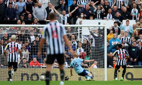 Newcastle United's Jacob Murphy scores their second goal.