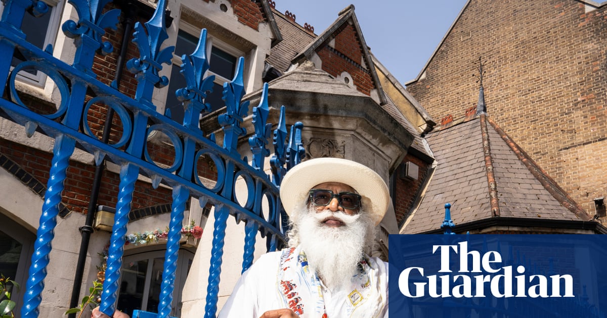 ‘Mishmash of people, but there was kindness’: ‘Cockney Sikh’ on east London