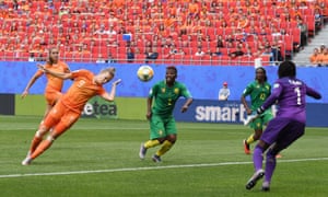 Vivianne Miedema dives for a header while playing for the Netherlands against Cameroon the 2019 World Cup in France.