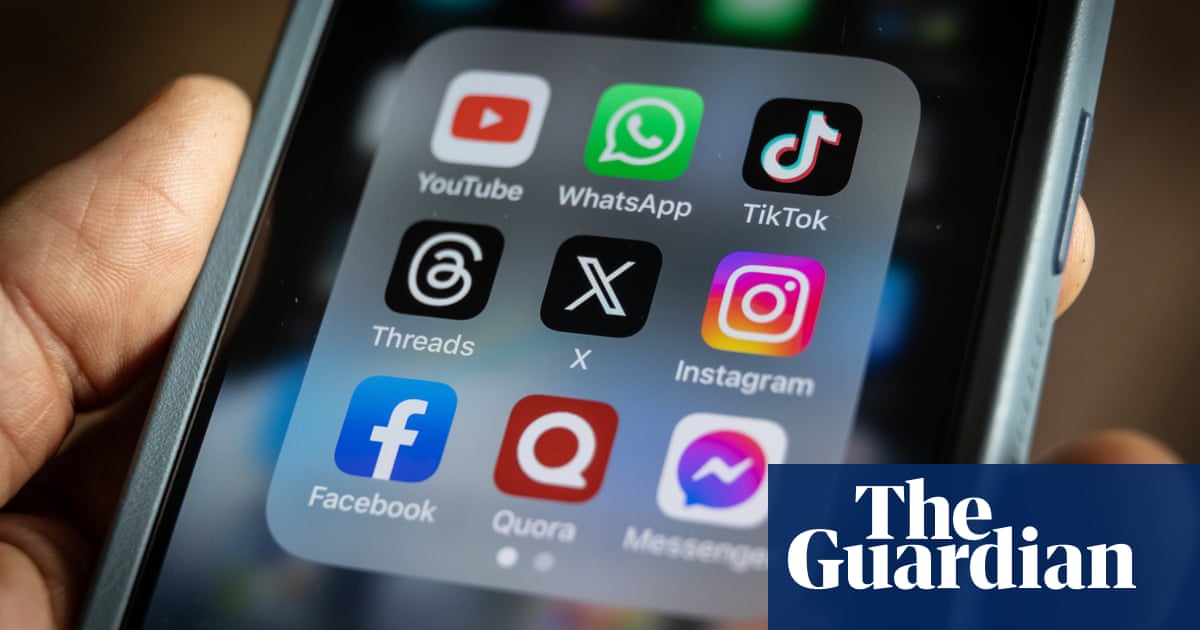 Apple removes WhatsApp and Threads from Chinese App Store