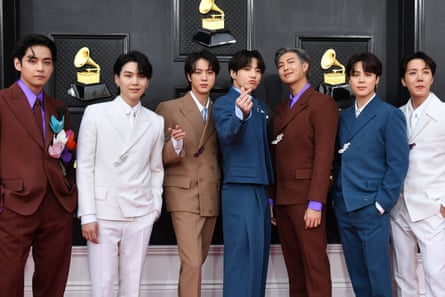 BTS arrive at Grammy awards in 2022