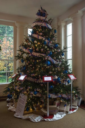 Michelle Obama Shows Off White House Holiday Decorations In