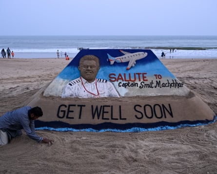 A tribute to pilot Smit Machchhar, whose swift actions helped save the lives of 174 passengers on a flydubai flight to Israel.
