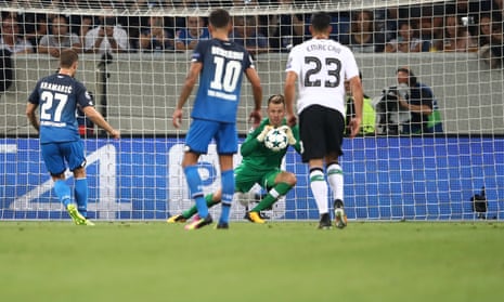 Simon Mignolet saves a penalty from Andrej Kramaric in Liverpool’s win at  Hoffenheim