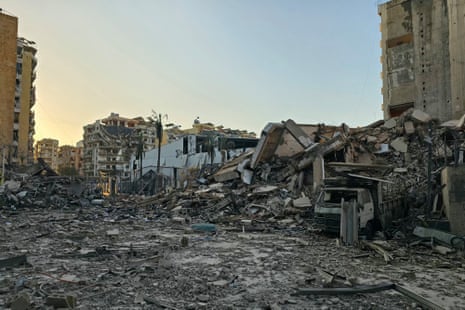 The aftermath of an overnight Israeli airstrike in Beirut's southern suburb of Haret Hreik on 24 March, 2026.