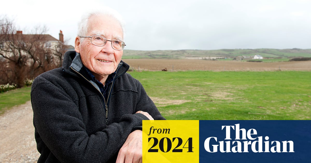 The Many Lives of James Lovelock by Jonathan Watts – man of many myths