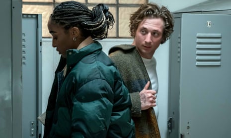 Ayo Edebiri as Sydney and Jeremy Allen White as Carmy in The Bear.