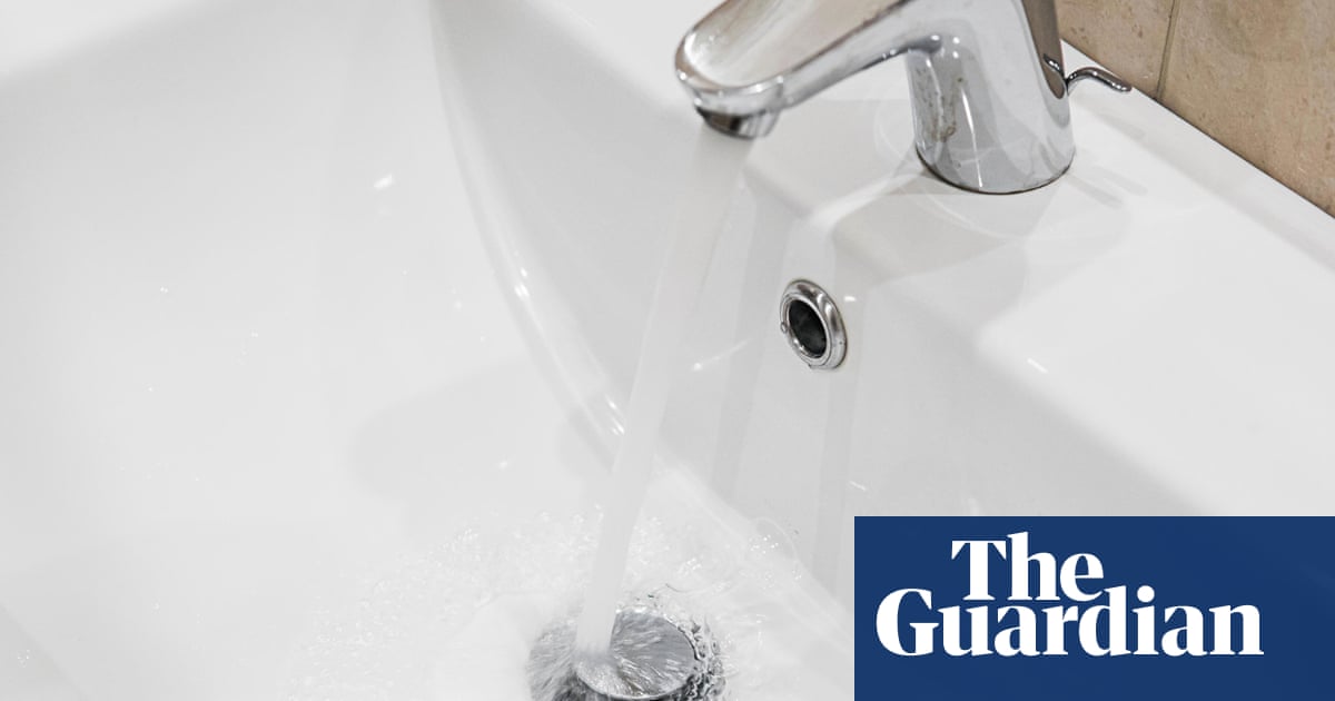 90 US cities and states suspend water shutoffs to tackle coronavirus pandemic