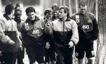 Peter Beardsley and other members of Newcastle’s squad alongside Kevin Keegan during his time as manager of the club in the 1990s